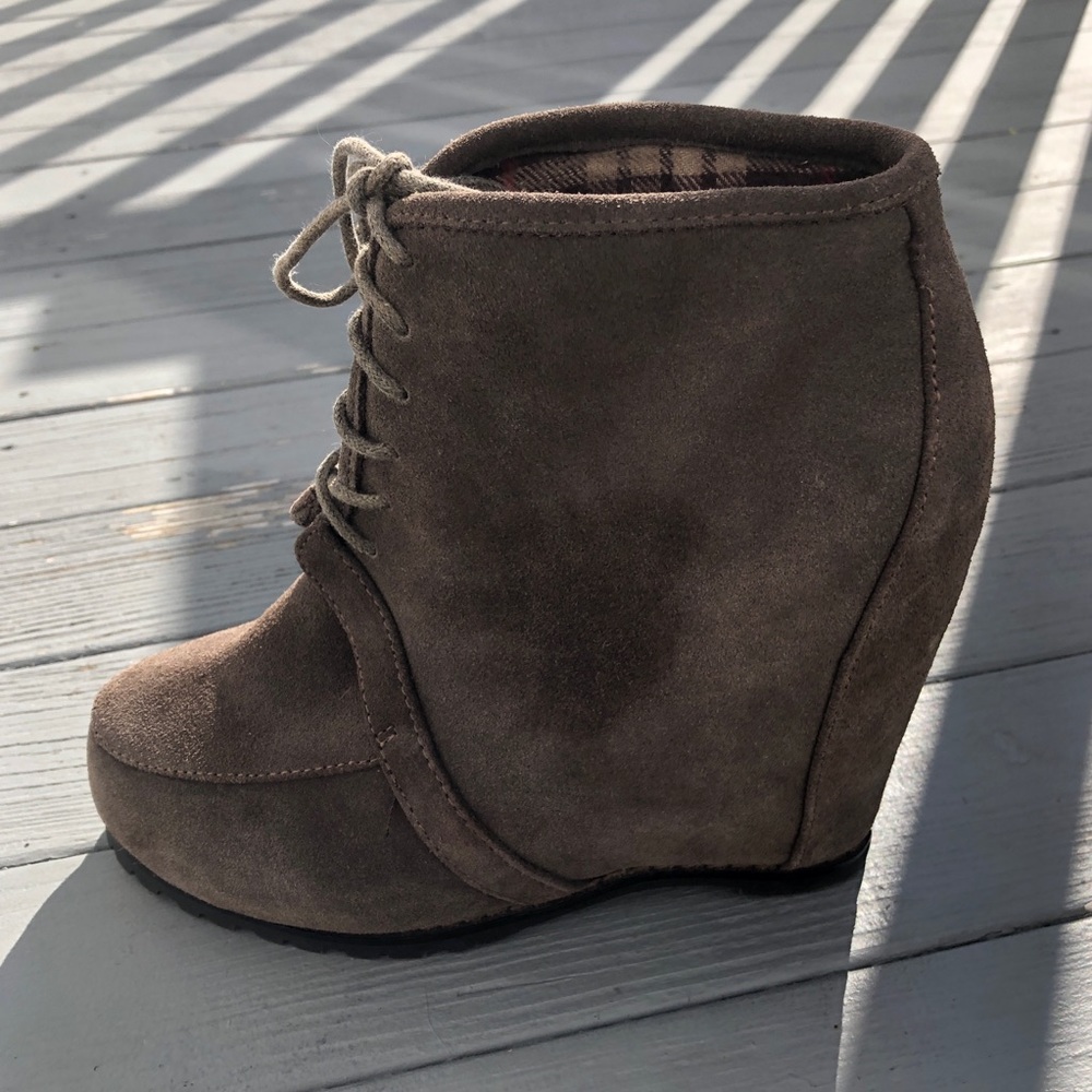 Aldo taupe Nubuck suede lace up wedge booties 7 - Picture 4 of 8